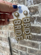 Load image into Gallery viewer, Bride earrings, Beachelorette party earrings, Bridal gift, Bead earrings, Wedding party beaded earrings for bride