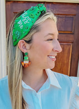 Load image into Gallery viewer, St. Pattys Day headband, Clover headband,St. Patrick’s Day headband, knot, bead headband, green headband, St. Patricks Day accessory,