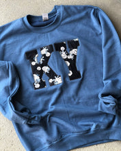 Load image into Gallery viewer, Kentucky shirt, Adult, Youth, UK sweatshirt, CATS, Ky sweatshirt, Kentucky shirt, Kentucky State sweatshirt, Applique, Floral